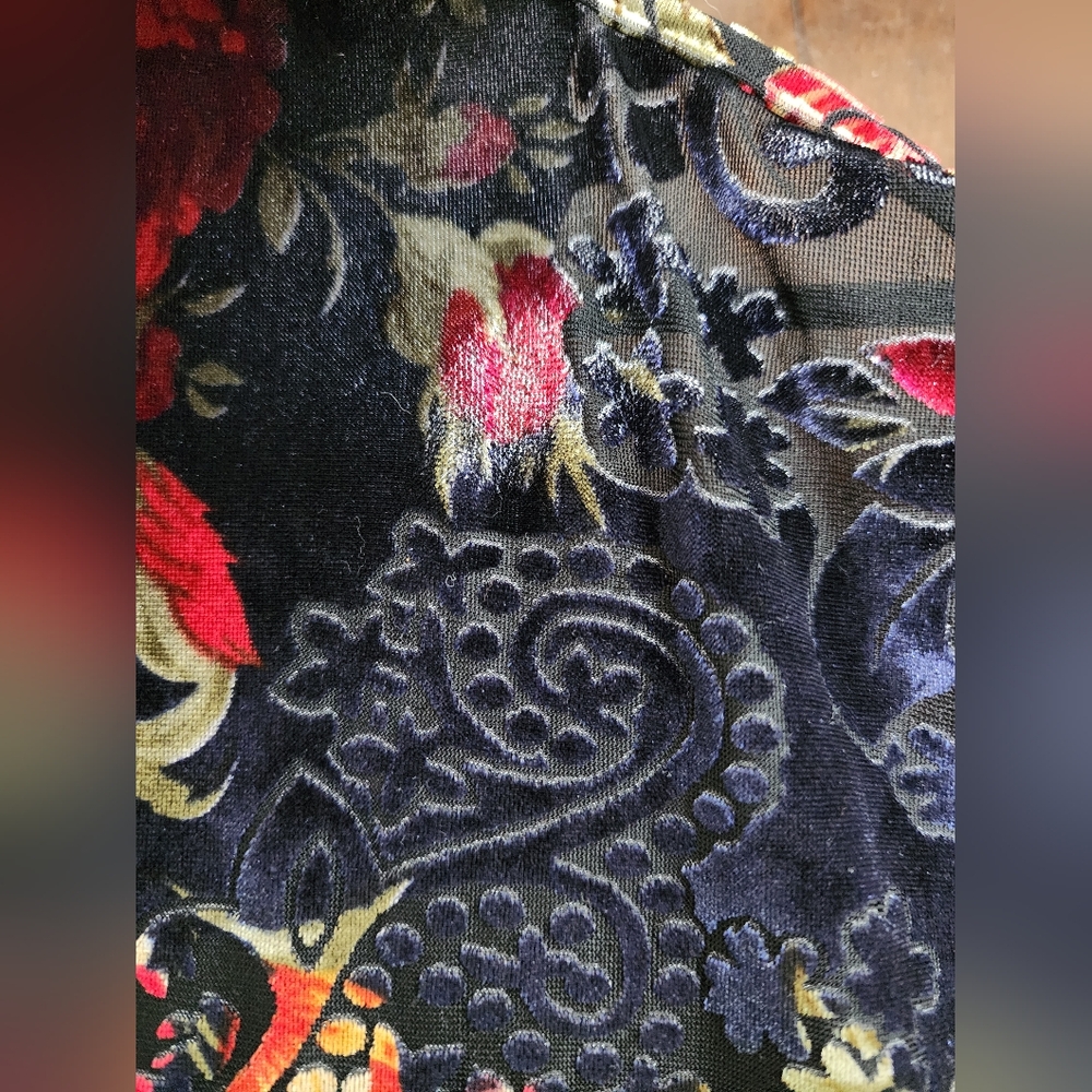 Floral Velvet Kimono Robe - Picture 4 of 4